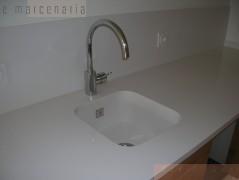 Tampo e cuba em Silestone Branco